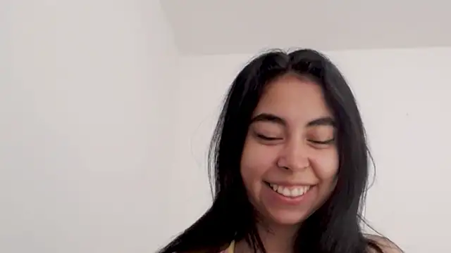 Snapshot of lily_robertss_ chatting on 02/24/26, 02:59 lily robertss online show from 02/24/26, 02:59