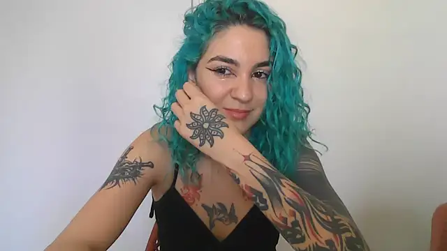 peetitefairy online show from 10/15/25, 06:08