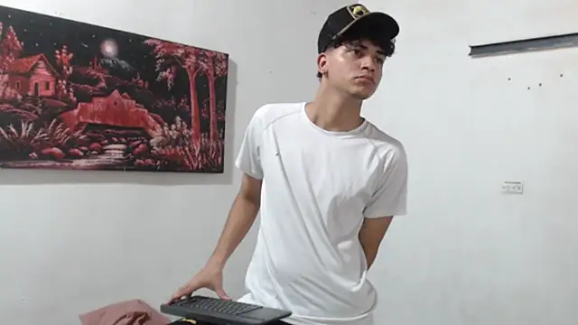 Snapshot of alice_julls chatting on 09/17/25, 08:21 alice julls online show from 09/17/25, 08:21