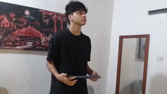 alice julls online show from 11/13/25, 07:24