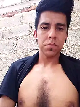 Snapshot of TragicAirplane168 chatting on 10/12/25, 07:35 TragicAirplane168 online show from 10/12/25, 07:35