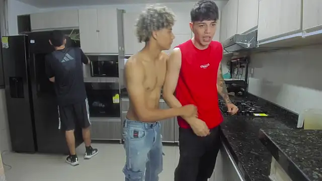 Snapshot of Playhardsex_ chatting on 03/16/26, 12:17 Playhardsex online show from 03/16/26, 12:17