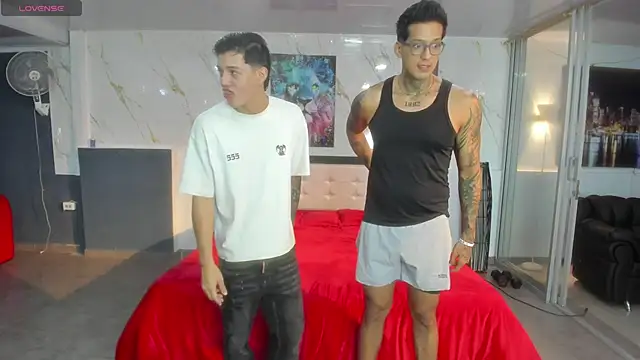 Snapshot of Playhardsex_ chatting on 03/23/26, 11:09 Playhardsex online show from 03/23/26, 11:09