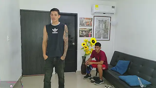 Snapshot of Playhardsex_ chatting on 04/21/26, 11:18 Playhardsex online show from 04/21/26, 11:18