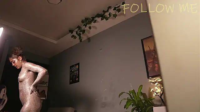 Snapshot of hannachris- chatting on 09/24/25, 11:08 hannachris- online show from 09/24/25, 11:08