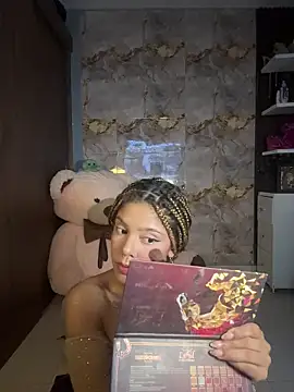 Snapshot of hannachris- chatting on 01/06/26, 11:18 hannachris- online show from 01/06/26, 11:18