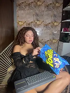 Snapshot of hannachris- chatting on 02/09/26, 01:09 hannachris- online show from 02/09/26, 01:09