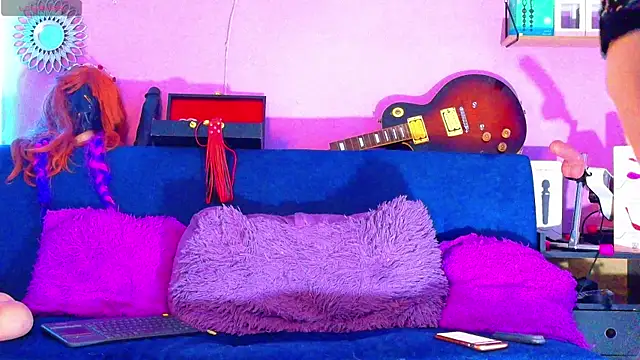 CristalRose online show from 11/26/25, 12:11