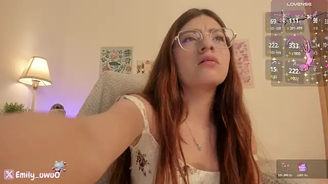 Snapshot of emily_uwu0 chatting on 07/18/26, 11:52 emily uwu0 online show from 07/18/26, 11:52