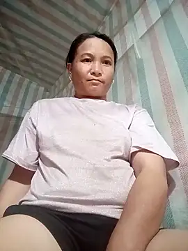 Love-Mama33 online show from 10/26/25, 02:45