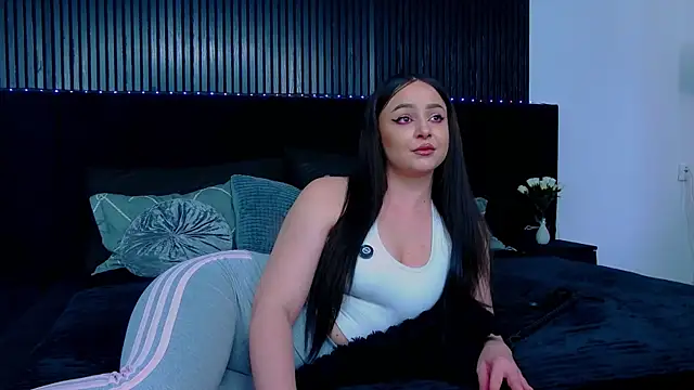 Snapshot of wickeddenise chatting on 04/07/26, 11:21 wickeddenise online show from 04/07/26, 11:21