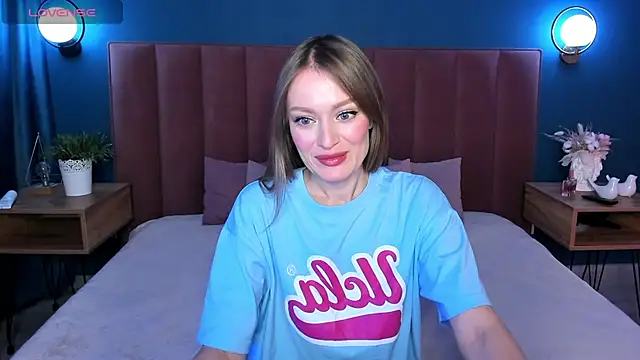 EvelynPoole online show from 11/23/25, 01:27