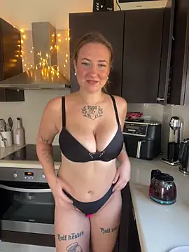 ManjaWinkler online show from 12/01/25, 08:19