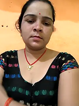 Snapshot of Cutram22 chatting on 09/19/25, 03:24 Cutram22 online show from 09/19/25, 03:24