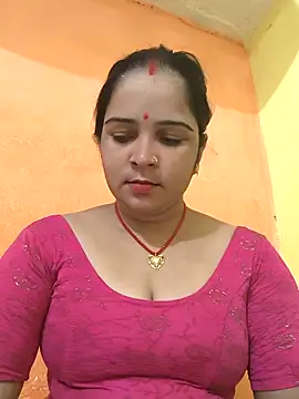 Snapshot of Cutram22 chatting on 09/26/25, 06:17 Cutram22 online show from 09/26/25, 06:17