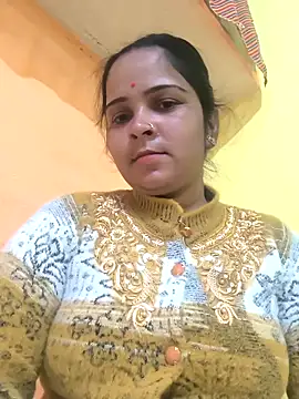 Snapshot of Cutram22 chatting on 12/17/25, 10:49 Cutram22 online show from 12/17/25, 10:49