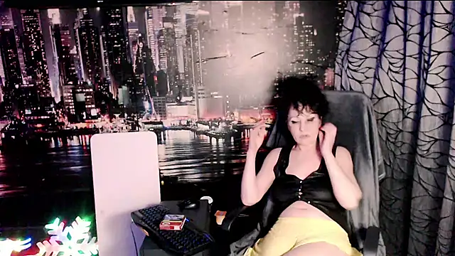 Snapshot of AMOURSWEET2025 chatting on 04/18/26, 07:58 AMOURSWEET2025 online show from 04/18/26, 07:58