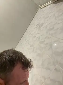 Snapshot of gigolobcn chatting on 09/11/25, 12:22 gigolobcn online show from 09/11/25, 12:22