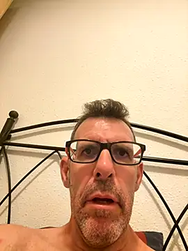 Snapshot of gigolobcn chatting on 09/13/25, 05:40 gigolobcn online show from 09/13/25, 05:40