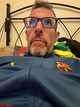 Snapshot of gigolobcn chatting on 11/22/25, 05:23 gigolobcn online show from 11/22/25, 05:23