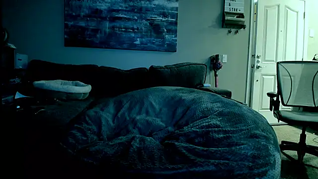 Snapshot of LeeCox chatting on 02/04/25, 01:16 LeeCox online show from 02/04/25, 01:16