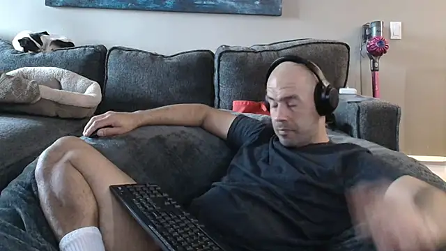 Snapshot of LeeCox chatting on 02/04/25, 05:55 LeeCox online show from 02/04/25, 05:55