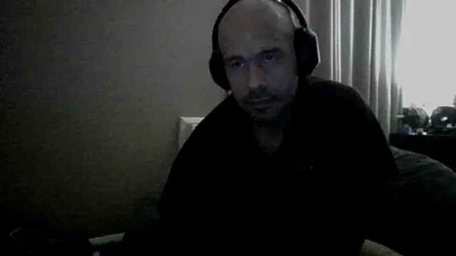 Snapshot of LeeCox chatting on 03/06/25, 12:30 LeeCox online show from 03/06/25, 12:30