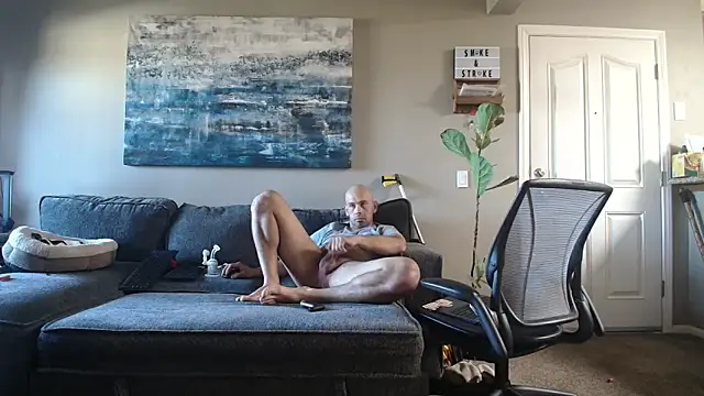 Snapshot of LeeCox chatting on 03/20/25, 07:14 LeeCox online show from 03/20/25, 07:14