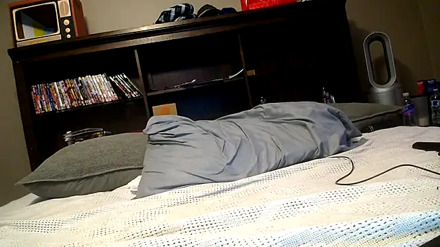 Snapshot of LeeCox chatting on 09/29/25, 09:58 LeeCox online show from 09/29/25, 09:58