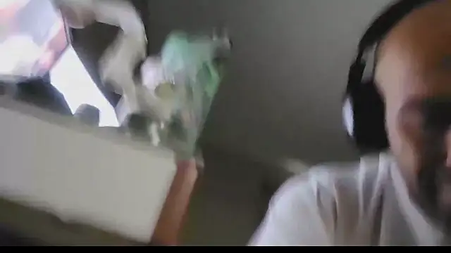 Snapshot of LeeCox chatting on 03/26/26, 03:06 LeeCox online show from 03/26/26, 03:06