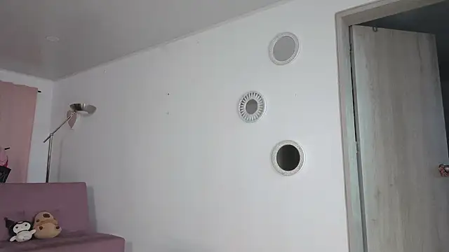 Snapshot of colette_e chatting on 11/19/25, 08:53 colette e online show from 11/19/25, 08:53