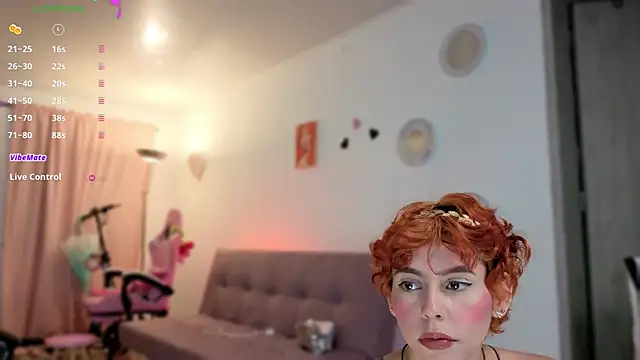 Snapshot of colette_e chatting on 11/30/25, 12:14 colette e online show from 11/30/25, 12:14