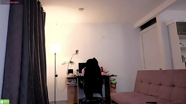 Snapshot of colette_e chatting on 03/31/26, 08:48 colette e online show from 03/31/26, 08:48