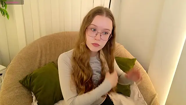 MandyMils online show from 09/21/25, 02:19