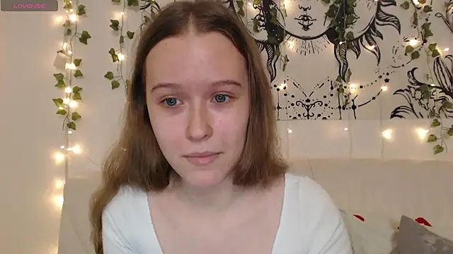 MandyMils online show from 11/29/25, 03:15