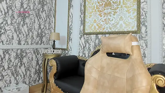 Snapshot of AlexiaCooperr chatting on 03/26/26, 01:28 AlexiaCooperr online show from 03/26/26, 01:28