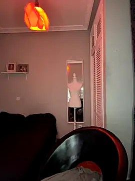 lacattiva online show from 10/18/25, 05:14