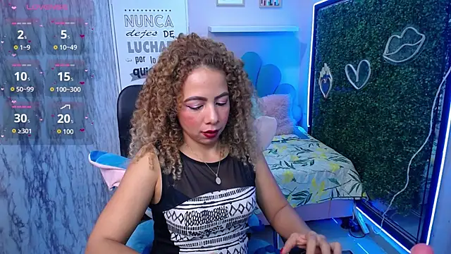 thalia mills19 online show from 09/09/25, 02:11