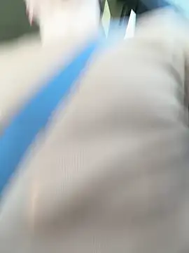 Axl hot online show from 03/30/26, 03:24