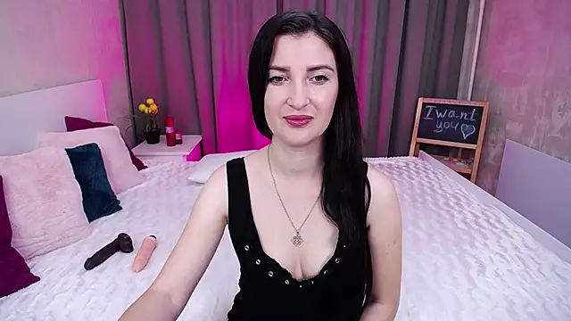 EvelinCuper online show from 10/13/25, 05:07