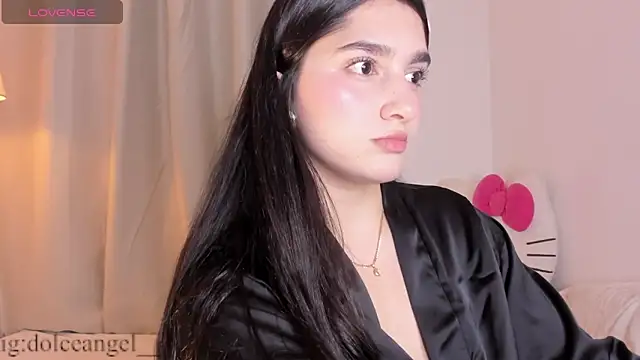 Snapshot of dulceangel__ chatting on 06/21/26, 03:31 dulceangel online show from 06/21/26, 03:31