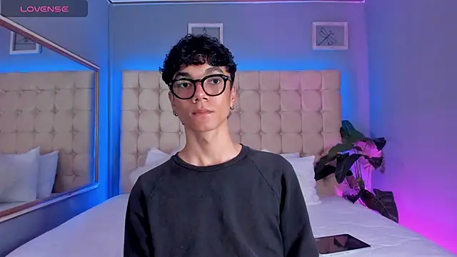 Phillicious   online show from 09/22/25, 09:28