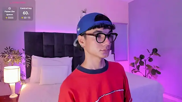 Phillicious   online show from 11/14/25, 09:35