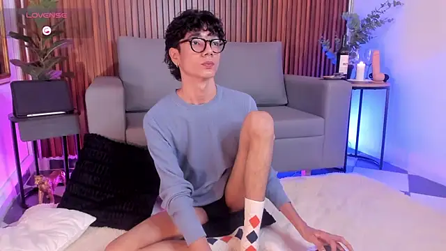 Snapshot of Phillicious__ chatting on 02/14/26, 10:50 Phillicious online show from 02/14/26, 10:50