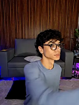 Snapshot of Phillicious__ chatting on 02/20/26, 06:48 Phillicious online show from 02/20/26, 06:48