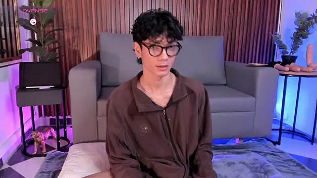 Snapshot of Phillicious__ chatting on 02/20/26, 11:38 Phillicious online show from 02/20/26, 11:38