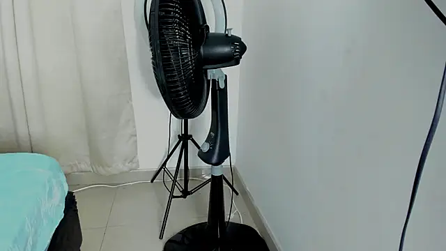 ashly pnik1 online show from 10/22/25, 03:18