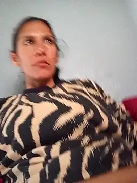 Snapshot of gattycahot chatting on 12/03/25, 06:39 gattycahot online show from 12/03/25, 06:39