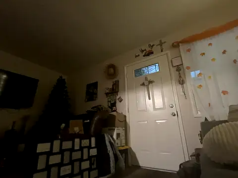 GirThyDock online show from 11/08/25, 10:37