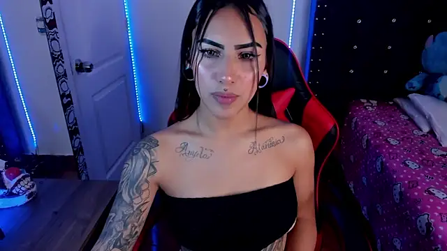 Snapshot of Samanthademonx20_ chatting on 04/07/26, 07:09 Samanthademonx20 online show from 04/07/26, 07:09